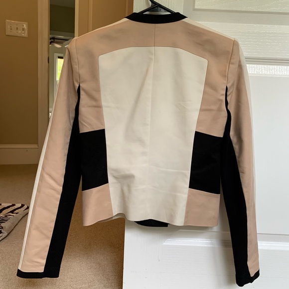 SOLD Beautiful BCBGMAZARIA color block jacket! - Picture 3 of 5
